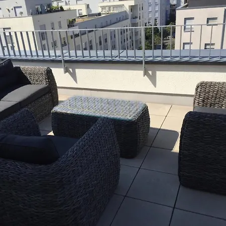 3bd Apt Messe Apartment *